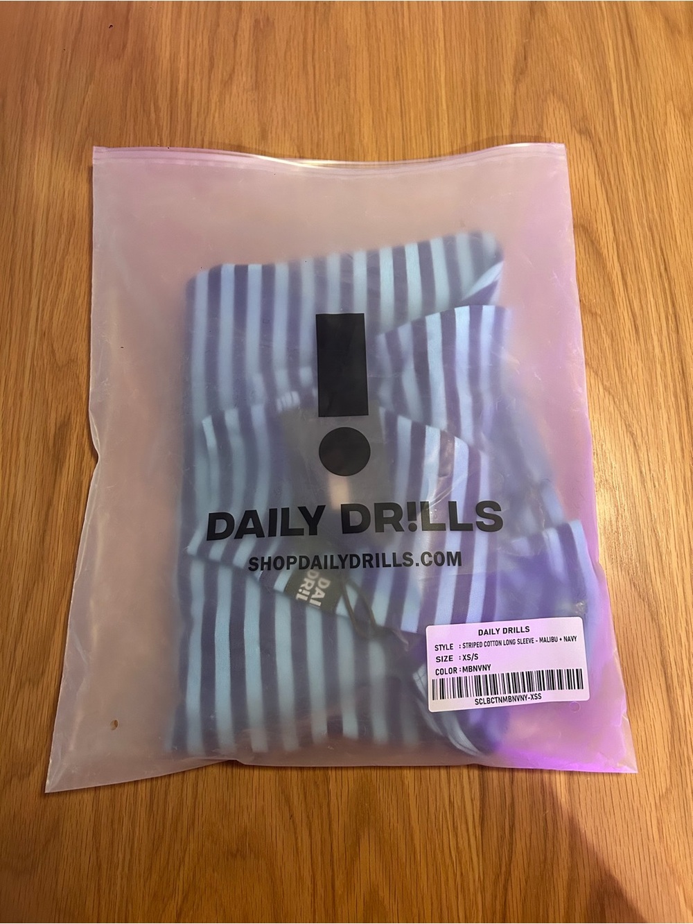 Daily Drills Striped Cotton Long Sleeve Malibu + Navy Blue Stripe Size XS/S NWT - Picture 6 of 7